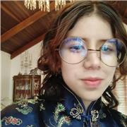 Profesora de física a estudiantes de bachillerato